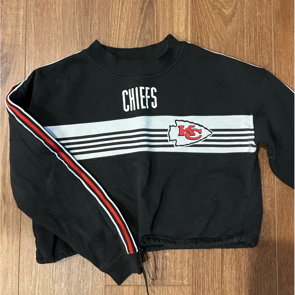 KC Chiefs Cropped Mock Neck Sweatshirt